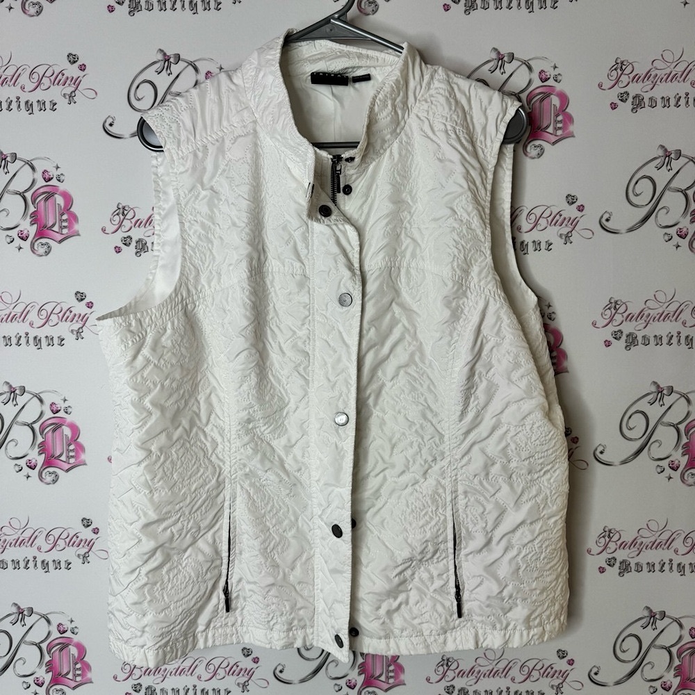 Tribal vest zip up and buttons pattern Ivory Quilted Women's Vest silver details